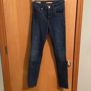 Levi’s high rise skinny jeans